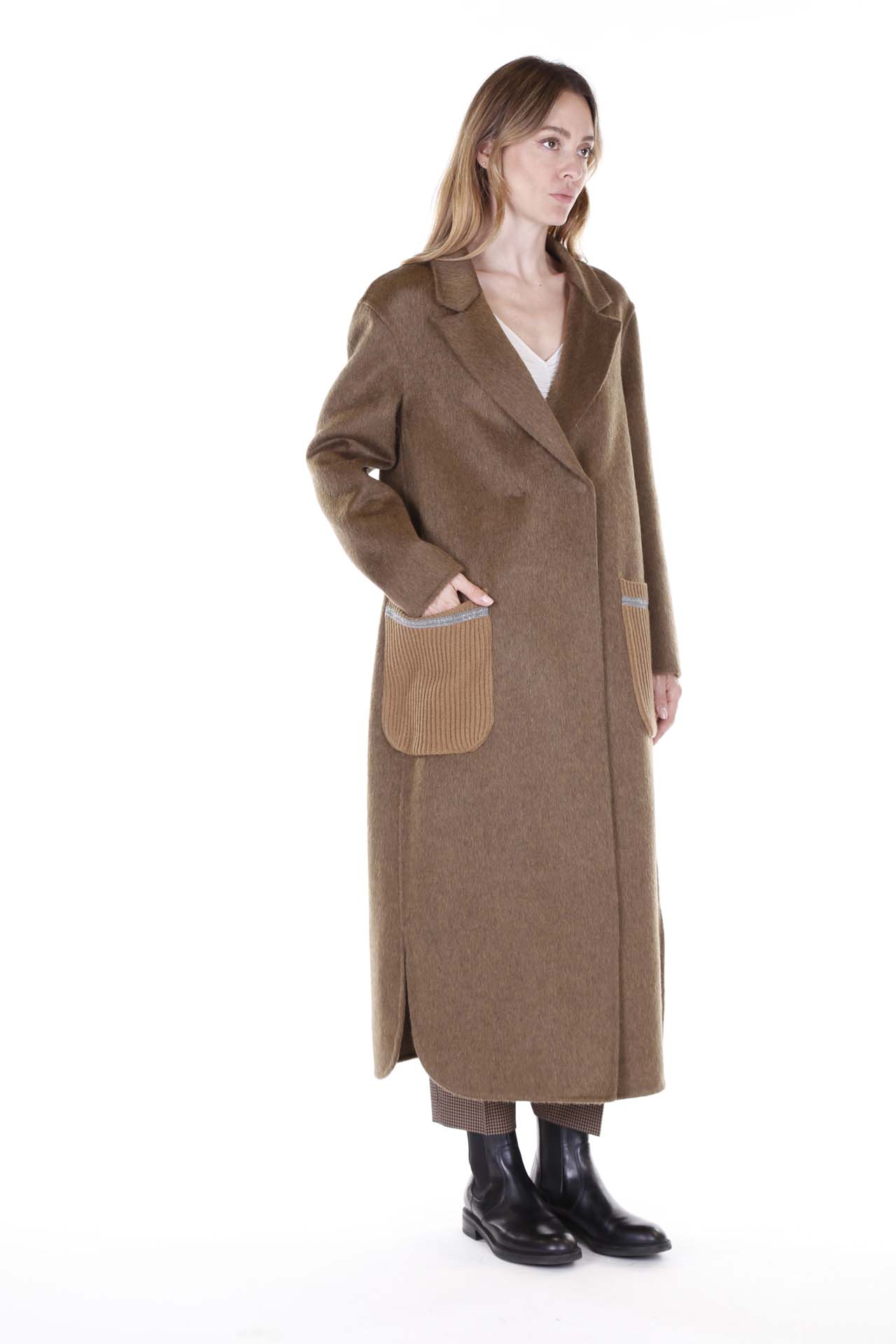 Fabiana Filippi, Cappotto
